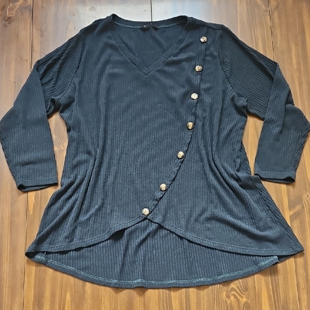 BloomChic Button-Detail Long Sleeve Top